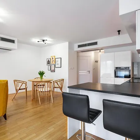 Modern Central Apartment W. Parking By Tyzenhauz Cracovia Exterior foto
