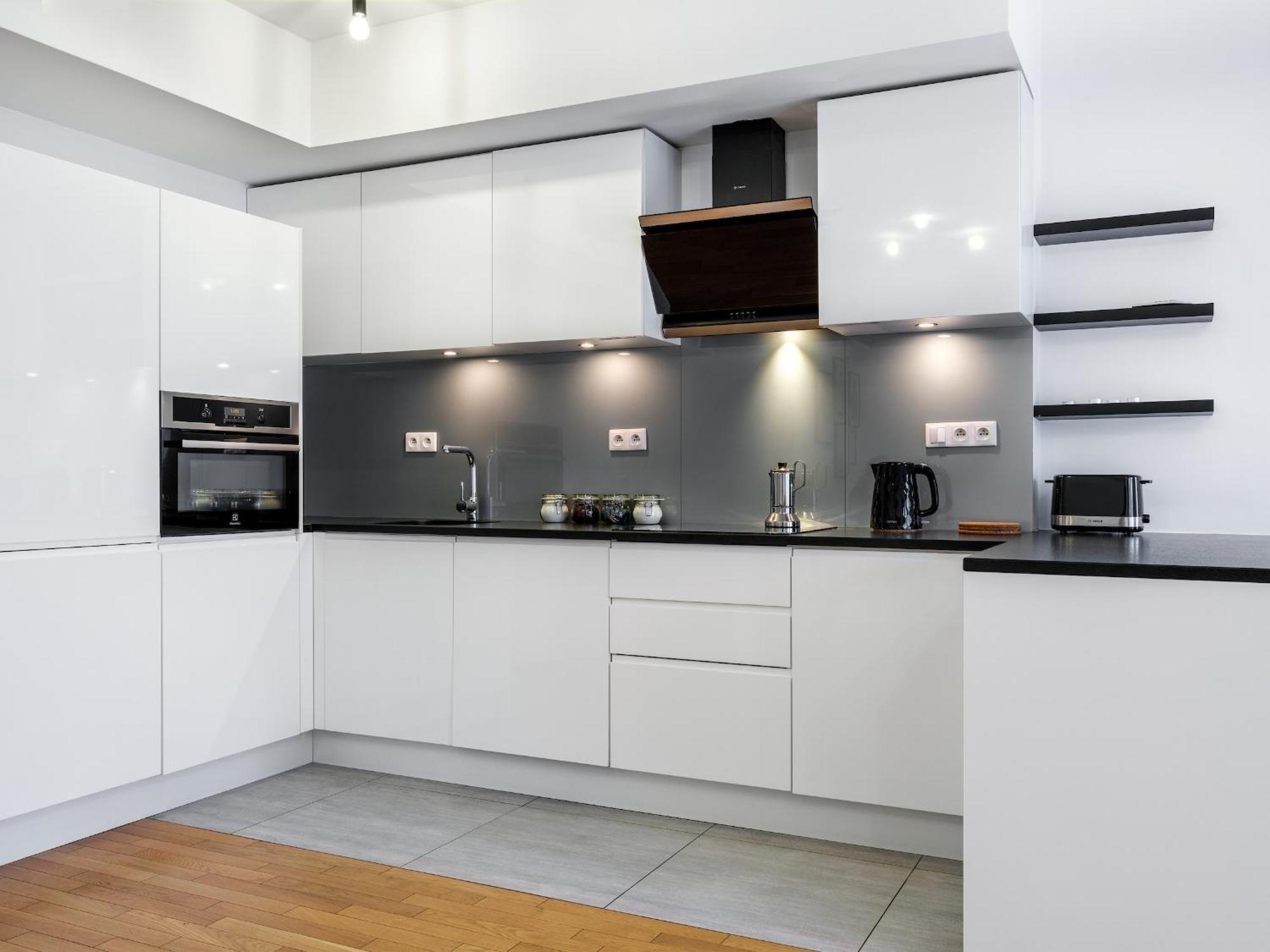 Modern W. Parking By Tyzenhauz * Cracovia